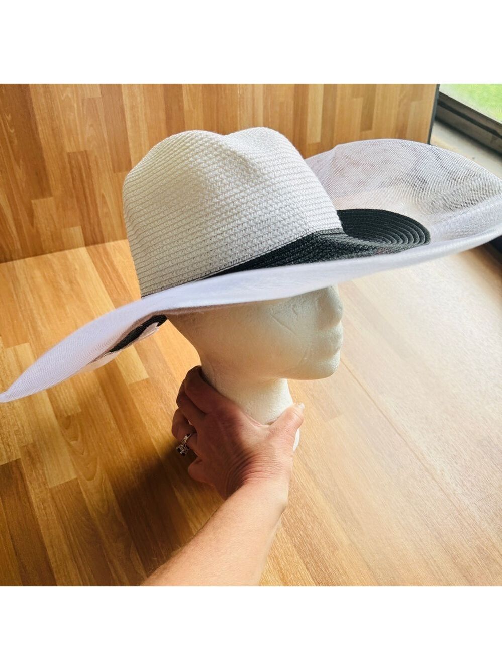 Women's dressy summer hat, black and white NWOT